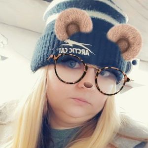 Meet your Posher, Amber